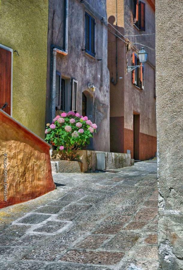 Villa La Favola Di Dani Castelsardo Exterior foto